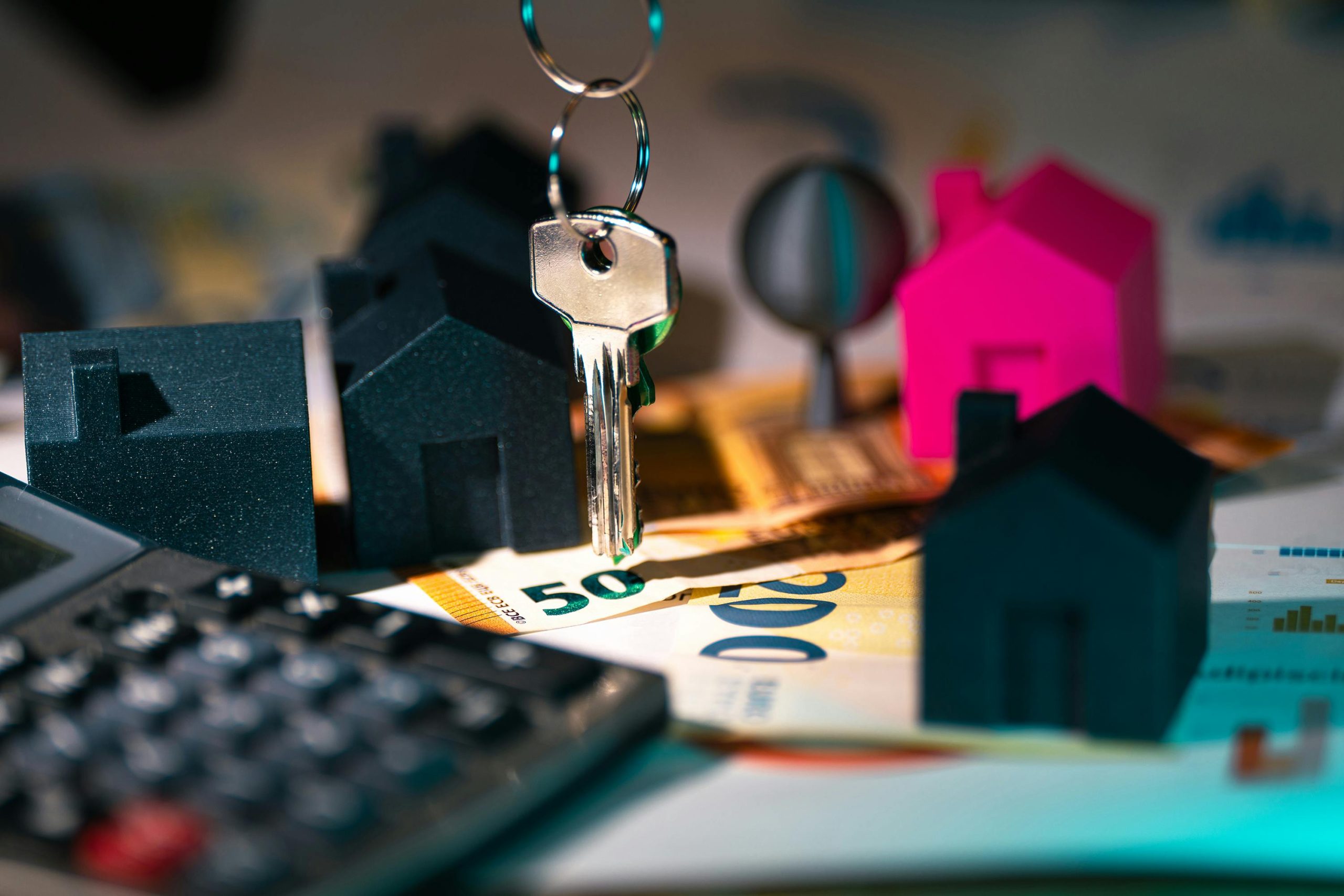 bien immobilier est détenu via une SCI familiale et succession
