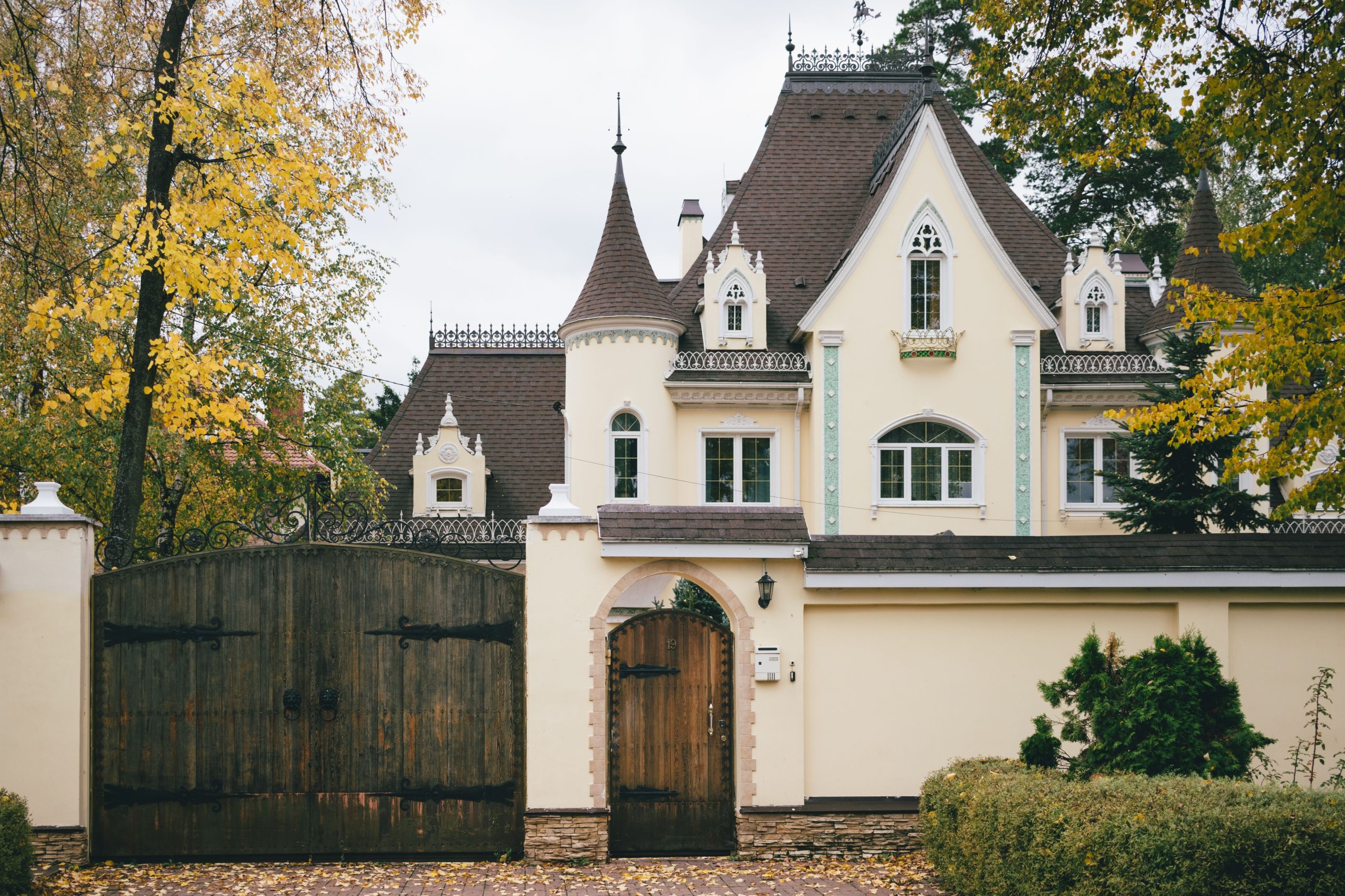 Tontine immobilière et succession : fonctionnement, fiscalité et risques de requalification