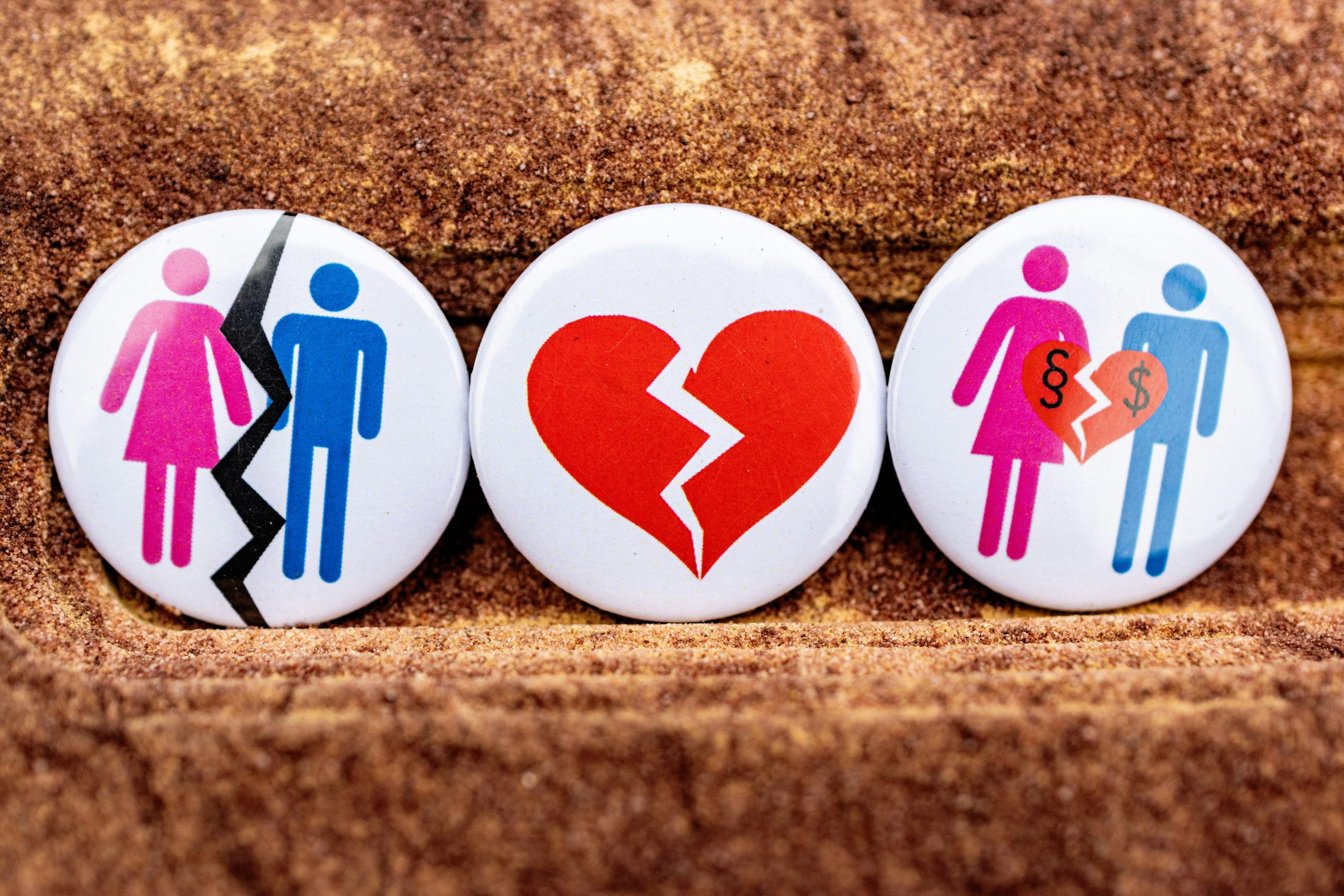 Donner sa part de maison à son conjoint pendant un divorce, à quel prix ?